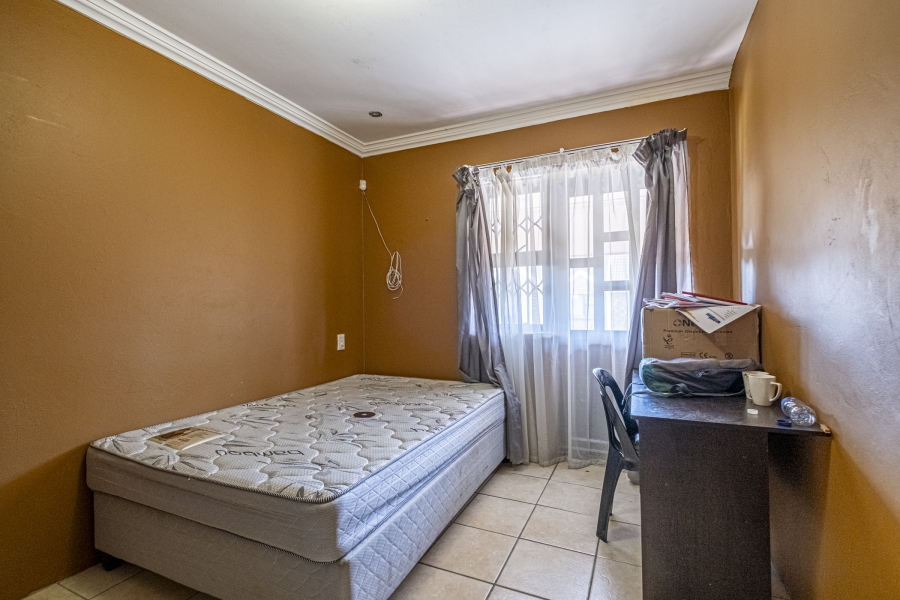 9 Bedroom Property for Sale in Summerstrand Eastern Cape